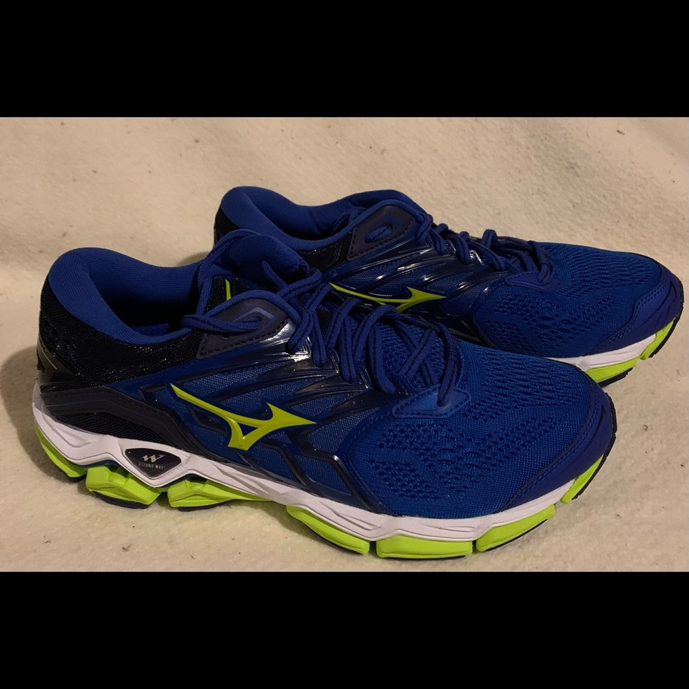 Mizuno Wave Horizon 2 men 9